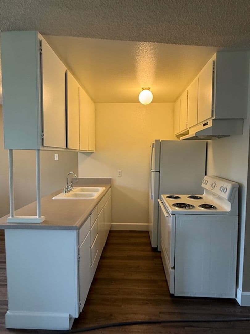 Gridley Apartment: 150 Haskell Street