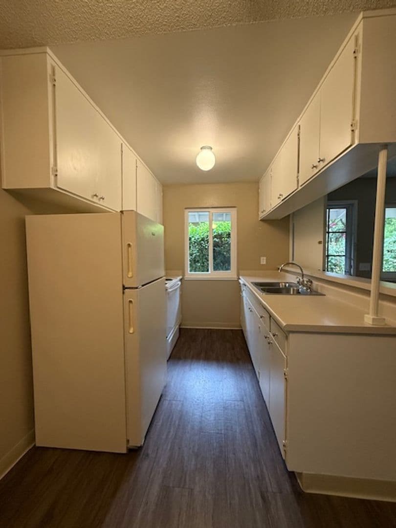 Gridley Apartment: 150 Haskell Street