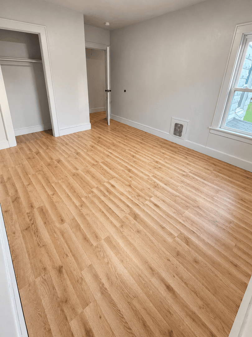 Davenport, IA Apartment: 1415-1417 Warren Street