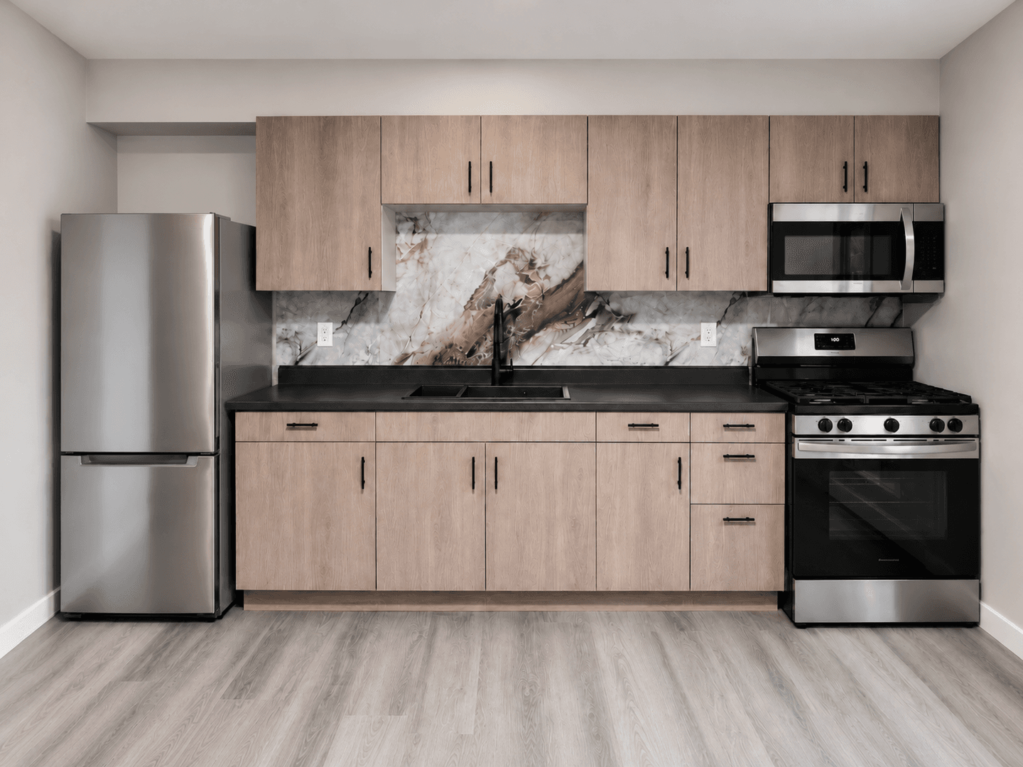 East Moline Apartment: 921 Ave of the Cities