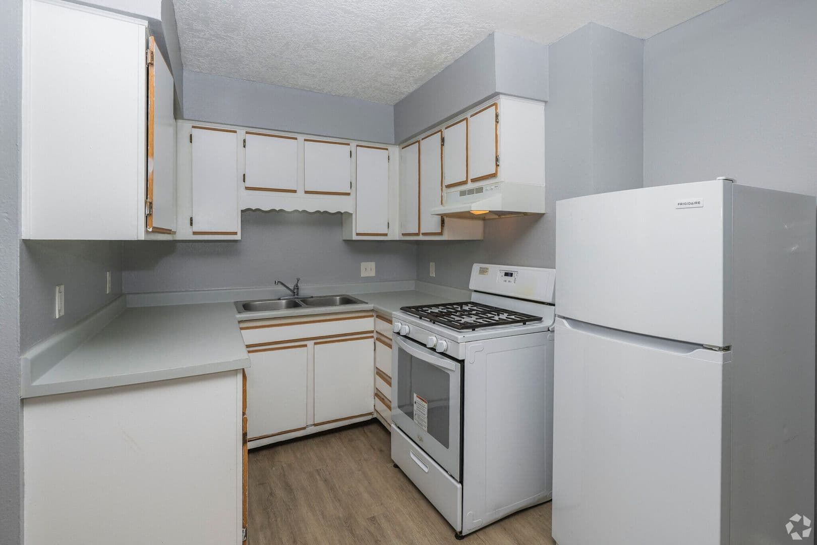 Albuquerque Apartment: 1001 Madeira Dr. SE
