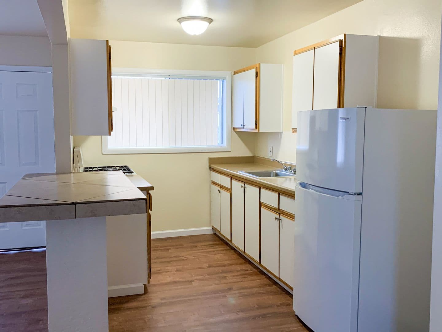 Albuquerque Apartment: 1015 Cardenas Dr. SE