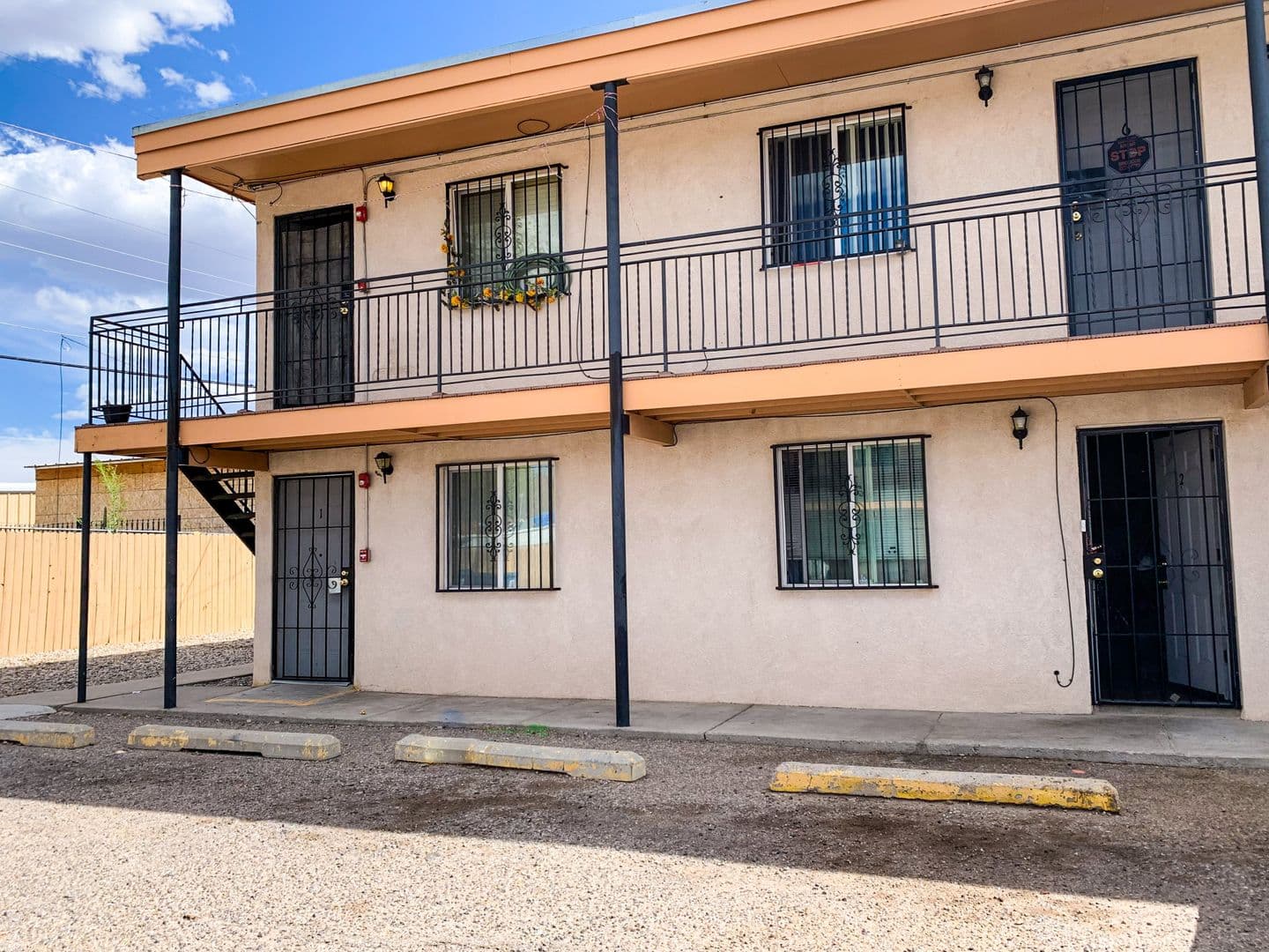 Albuquerque Apartment: 220-226 Charleston St. NE