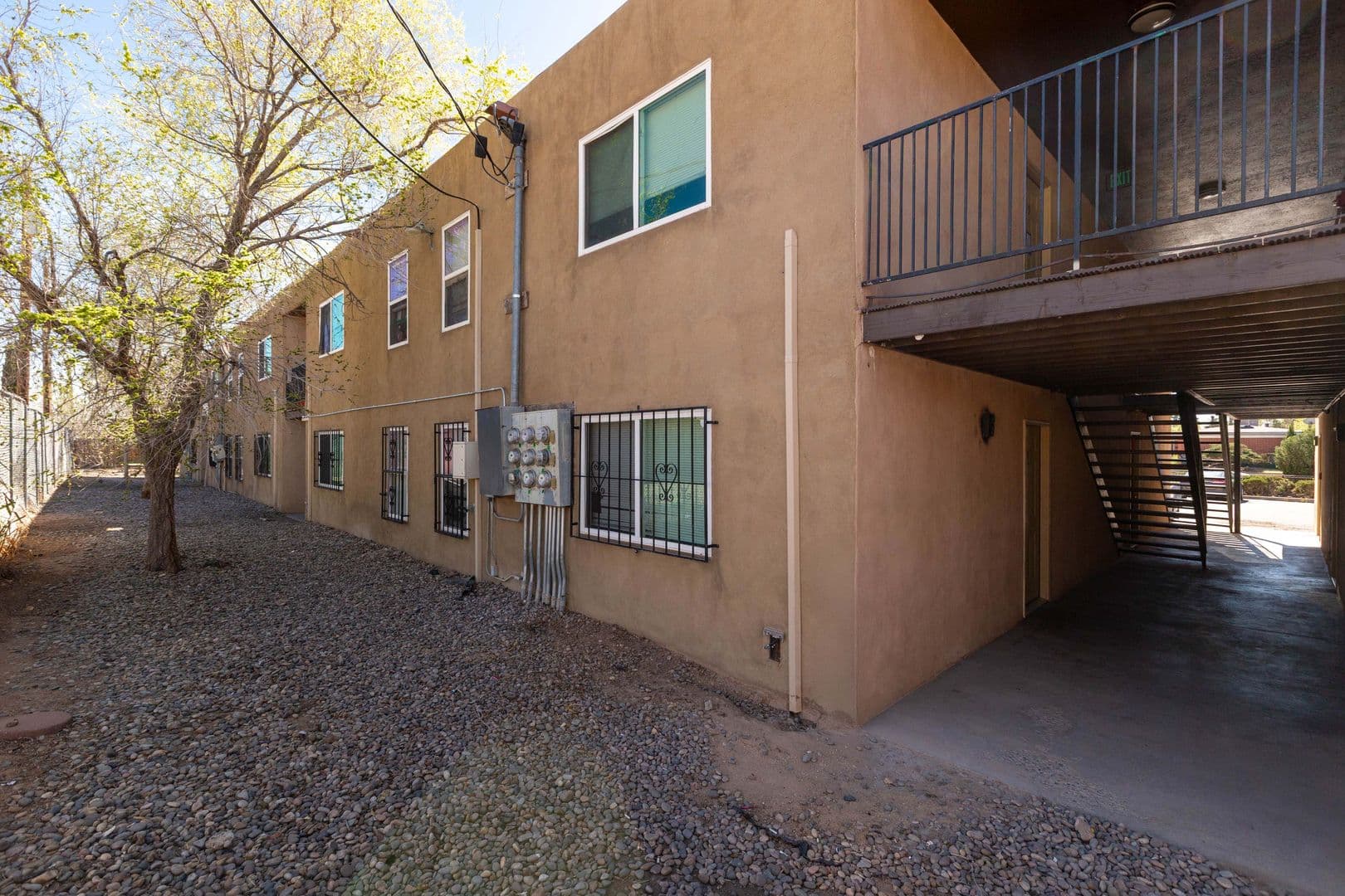 Albuquerque Apartment: 3433 Vail Ave. SE
