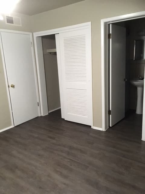 Albuquerque Apartment: 8810 Northeastern Blvd. NE