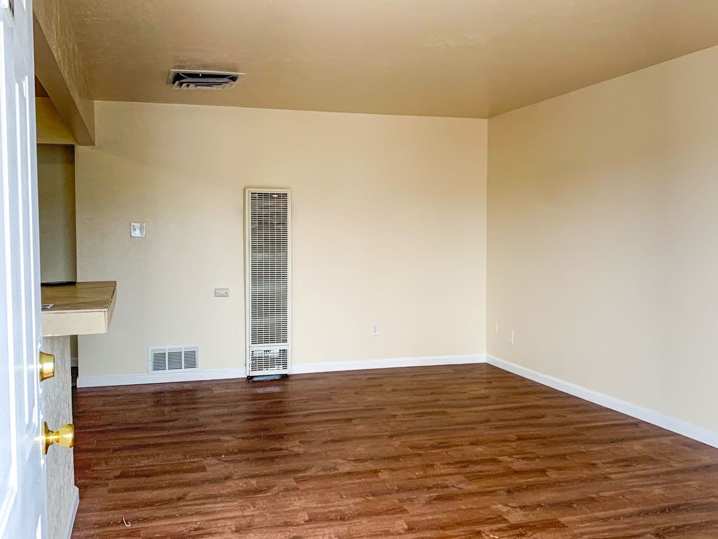 Albuquerque Apartment: 1015 Cardenas Dr. SE