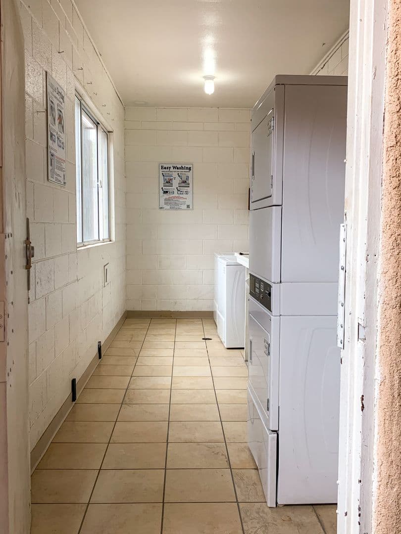 Albuquerque Apartment: 1015 Cardenas Dr. SE