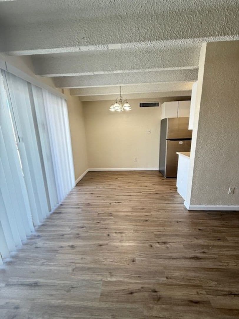 Albuquerque Apartment: 1033 Madeira Dr SE