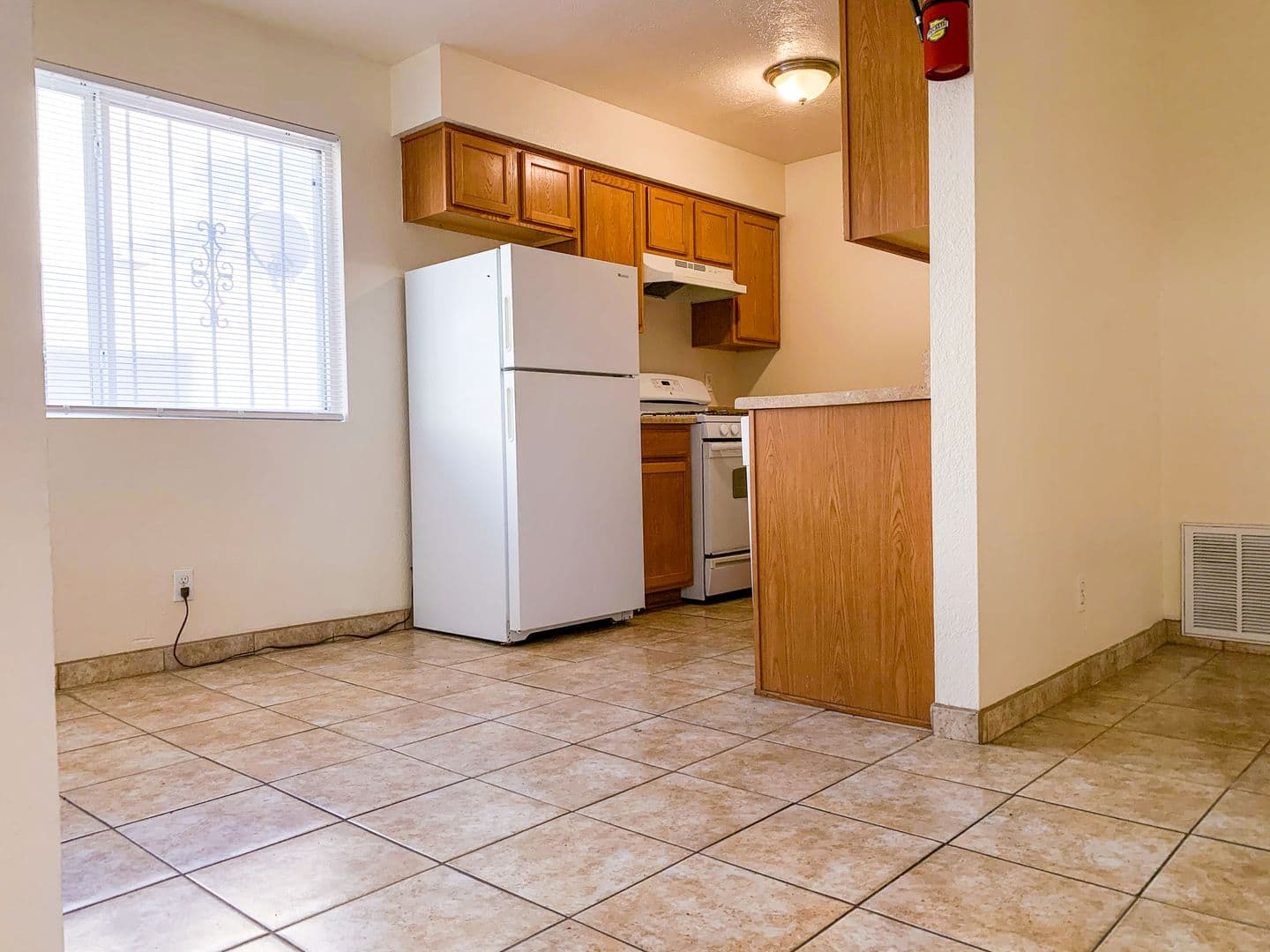 Albuquerque Apartment: 3504 Lafayette Dr. NE