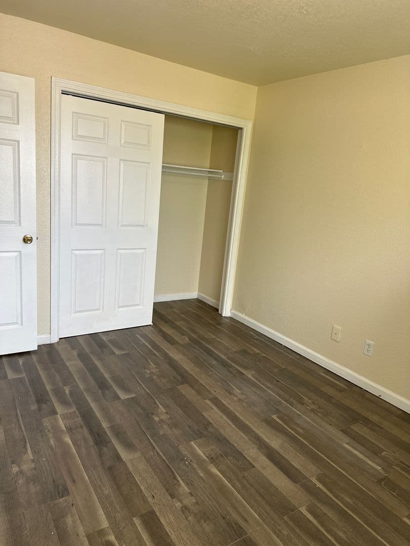 Albuquerque Apartment: 306 Texas St NE
