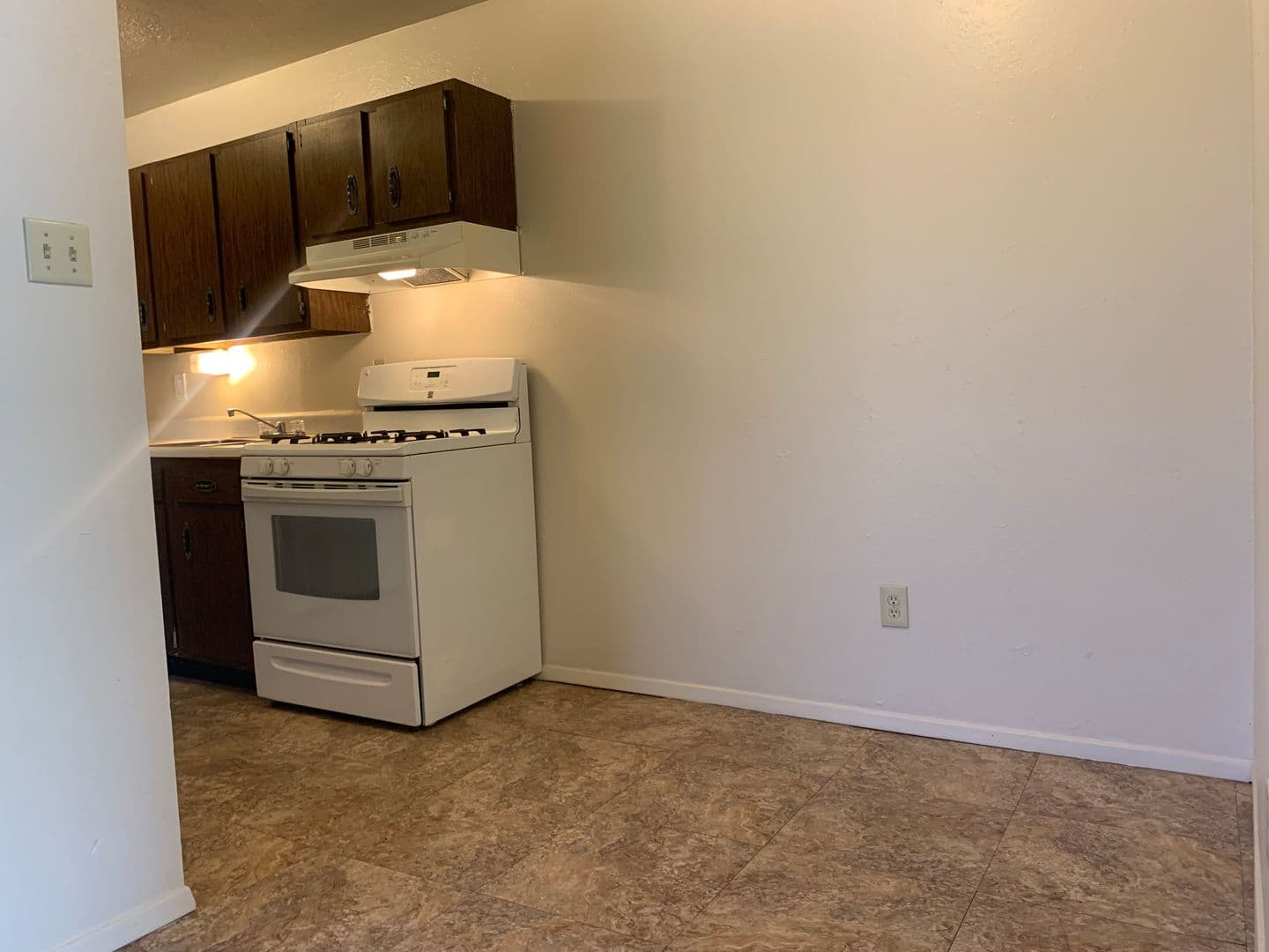 Albuquerque Apartment: 157 Mesilla St NE