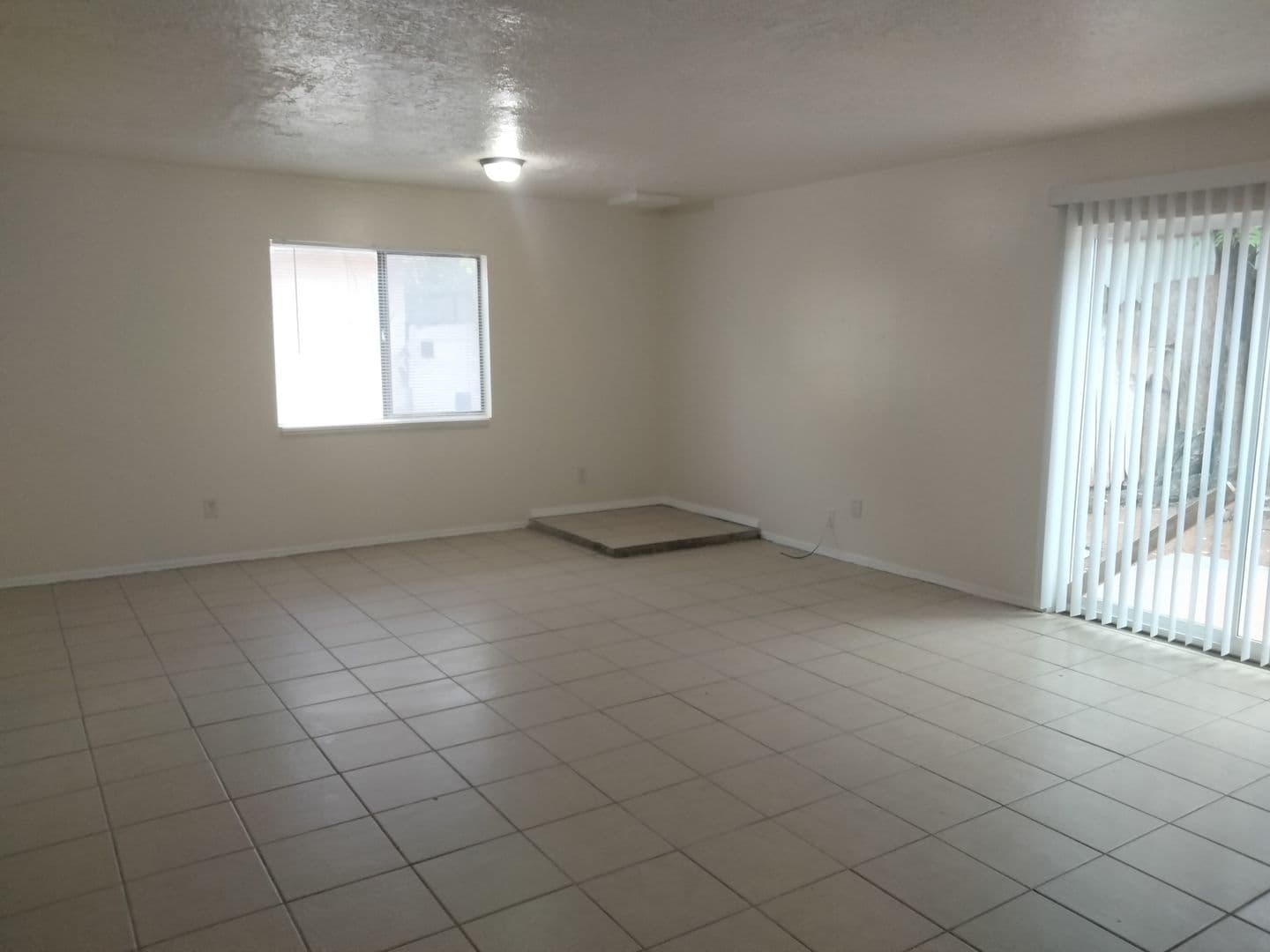 Albuquerque Apartment: 448 Texas St NE