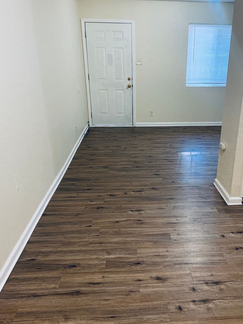 Albuquerque Apartment: 220-226 Charleston St. NE
