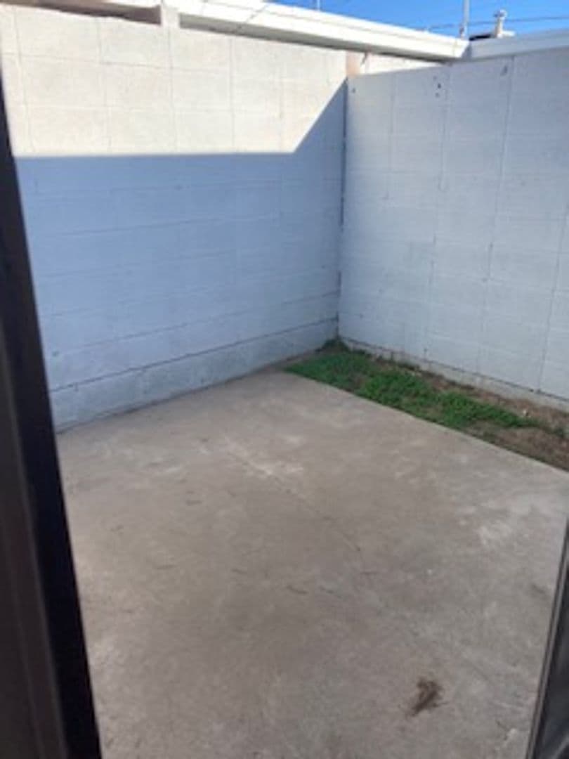 Albuquerque Apartment: 1201,1215 and 1229 Palomas SE