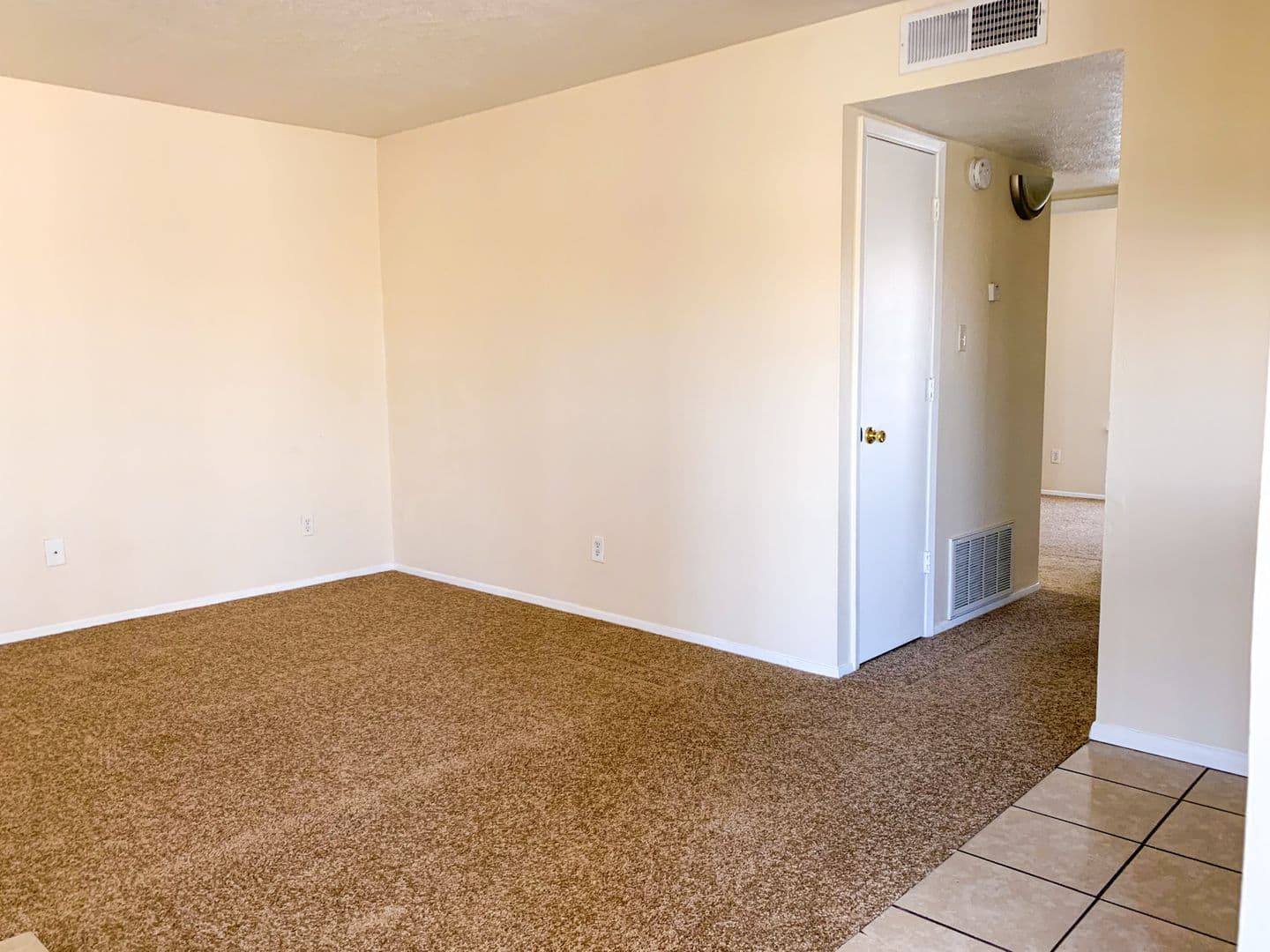 Albuquerque Apartment: 1801 Girard Blvd SE