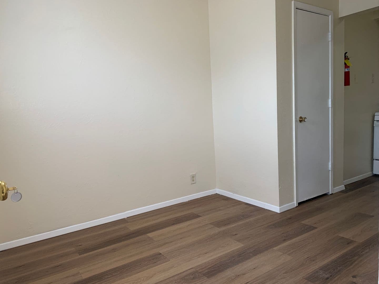 Albuquerque Apartment: 300 General Marshall St NE