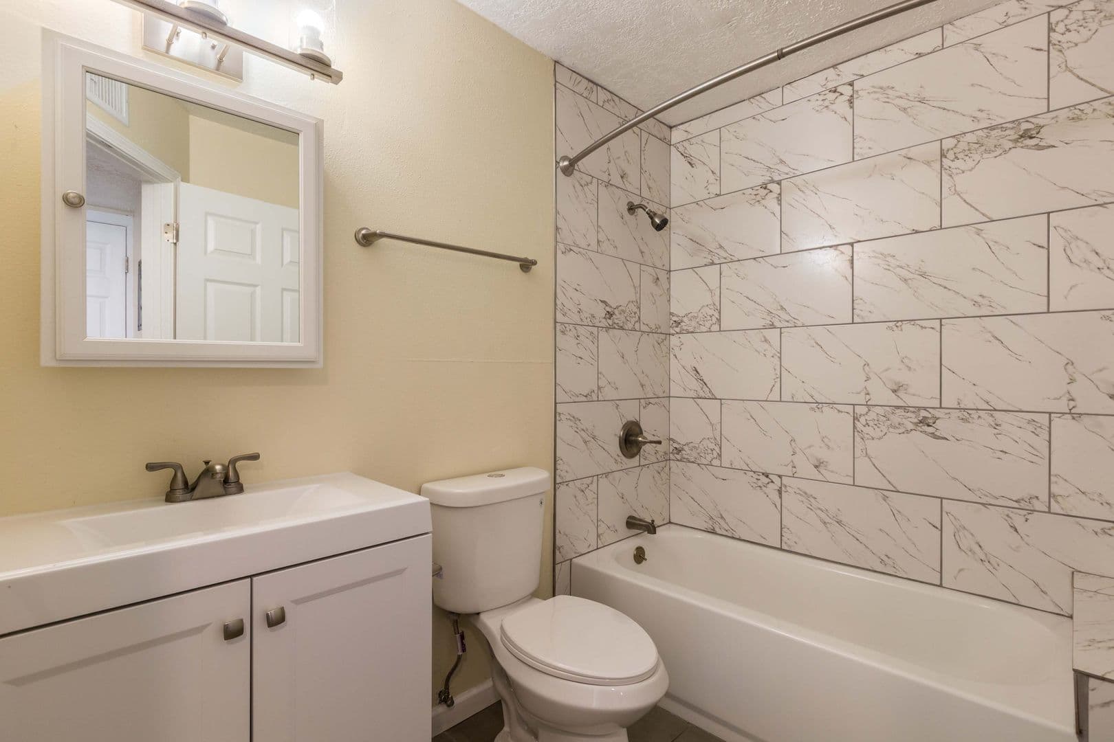 Albuquerque Apartment: 3612-3620 Crest Ave SE