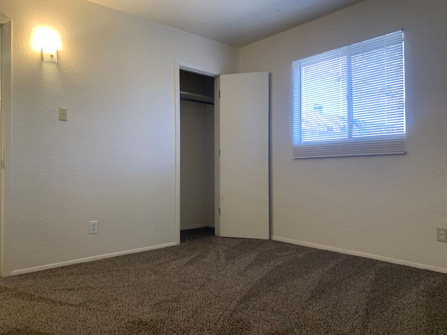 Albuquerque Apartment: 319 General Marshall St NE