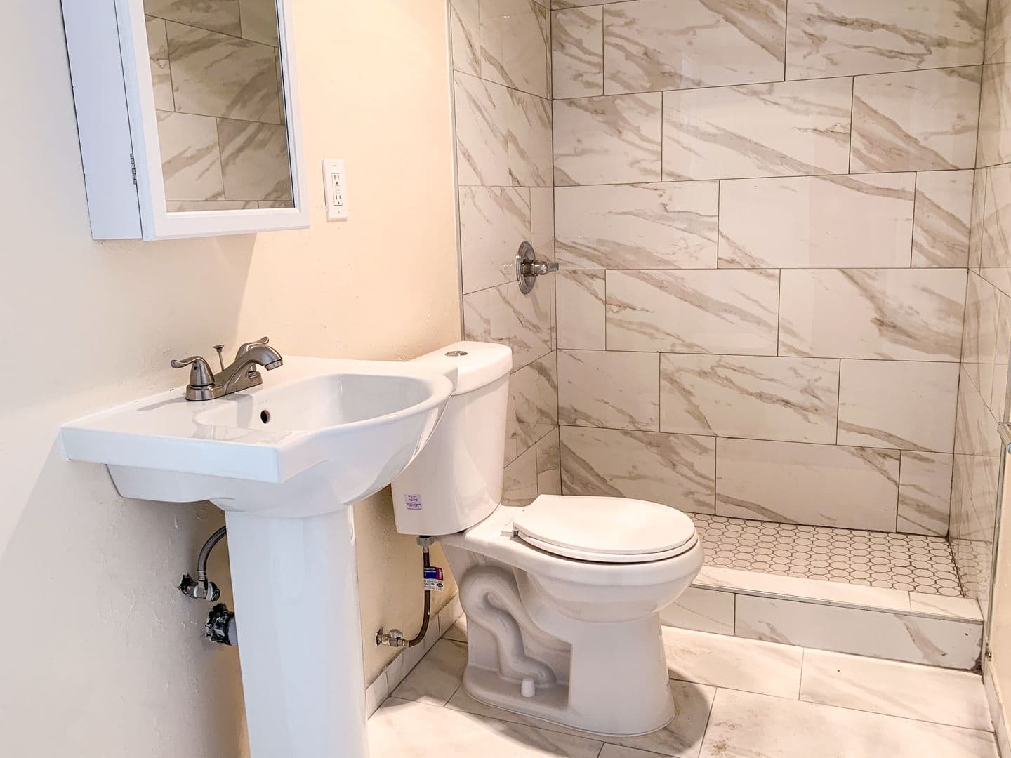 Albuquerque Apartment: 520 Ortiz Dr. SE
