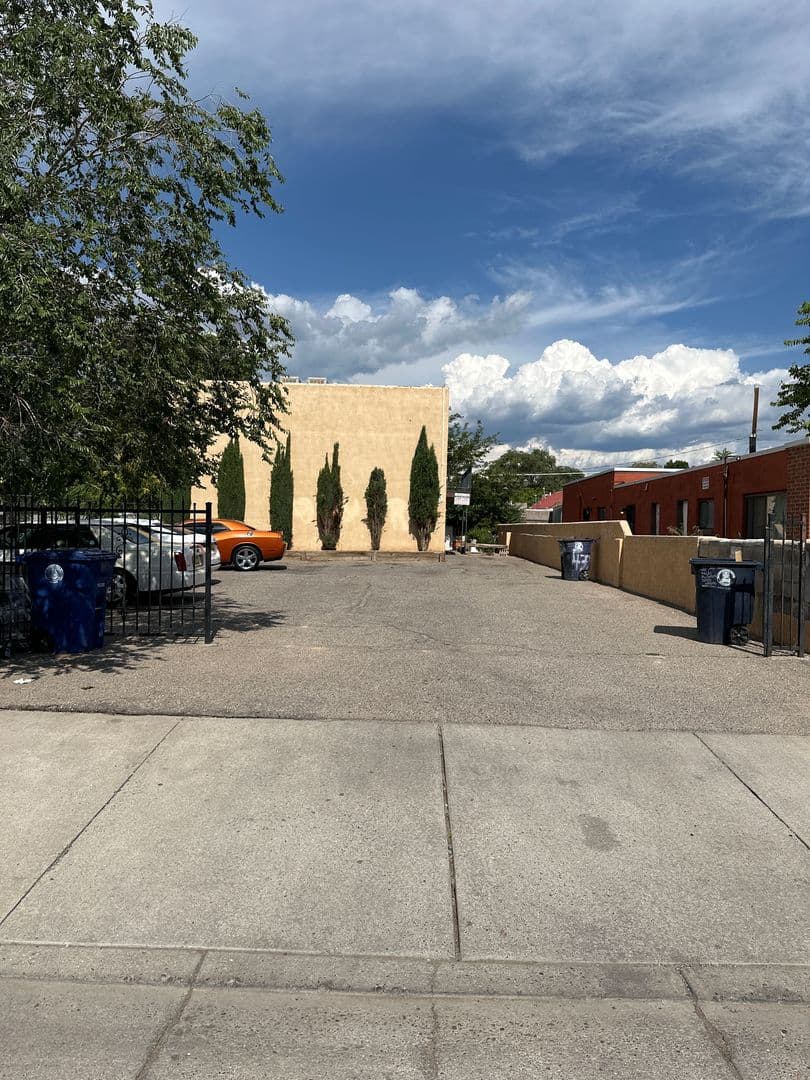 Albuquerque Apartment: 306 Texas St NE