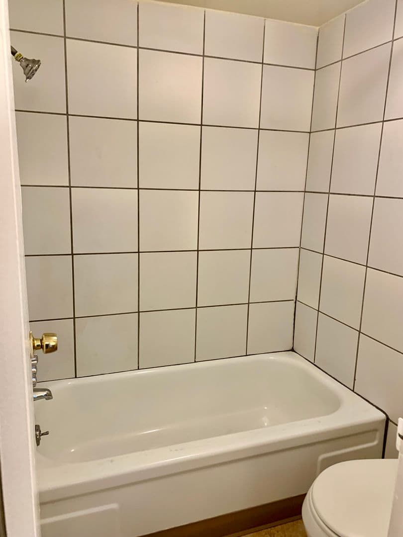 Albuquerque Apartment: 11201 Lomas Blvd NE