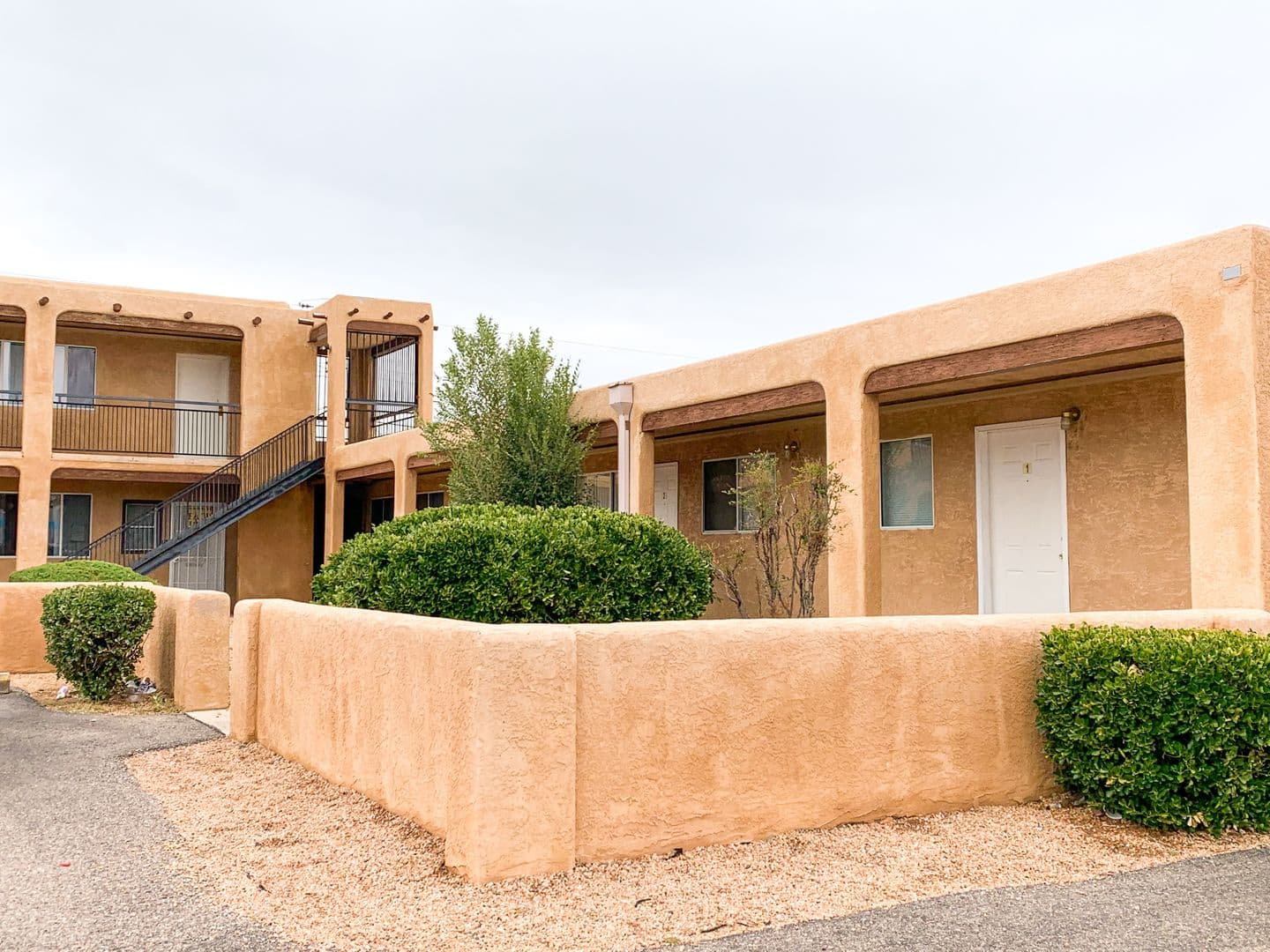 Albuquerque Apartment: 1015 Cardenas Dr. SE