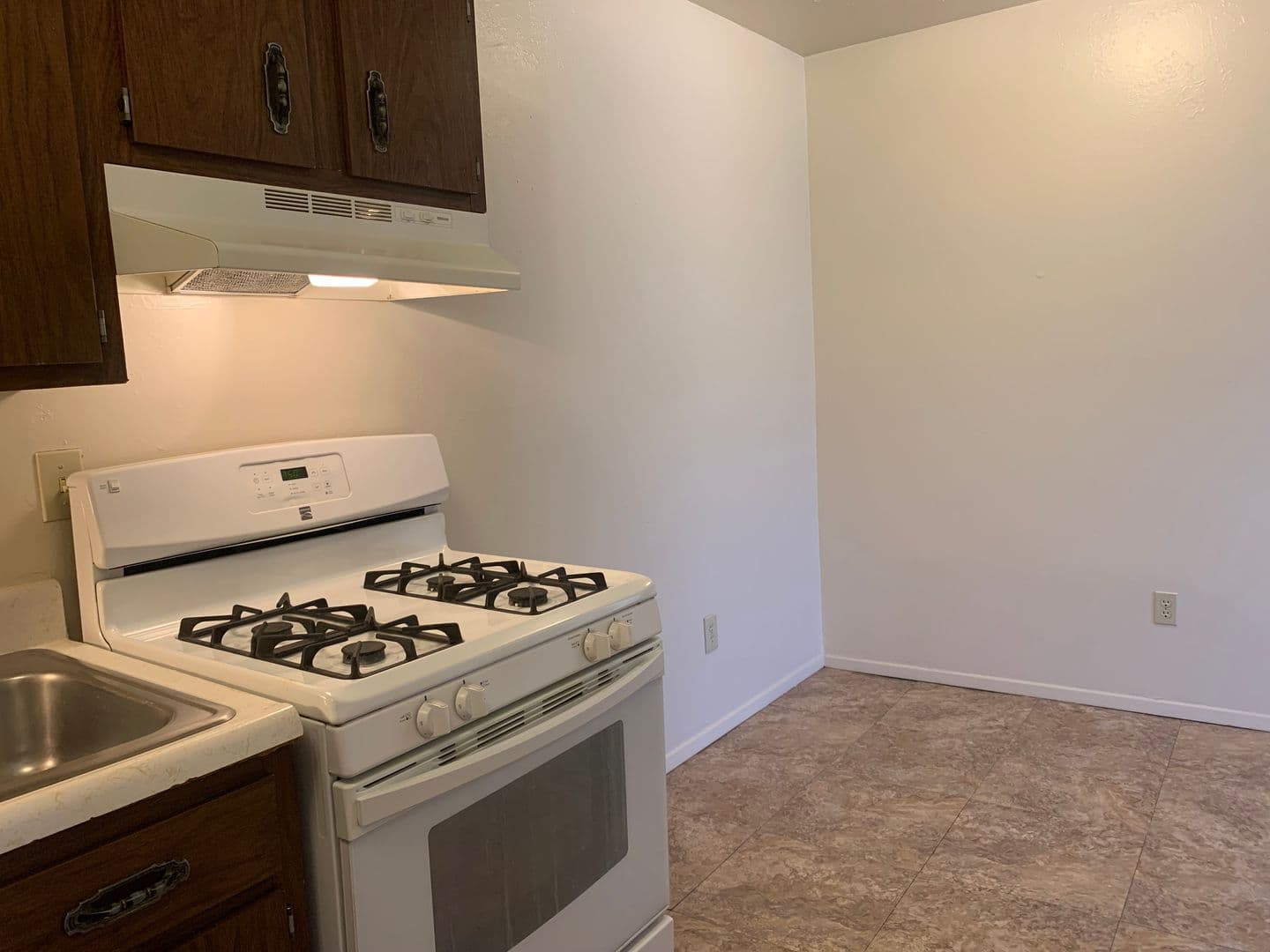 Albuquerque Apartment: 157 Mesilla St NE