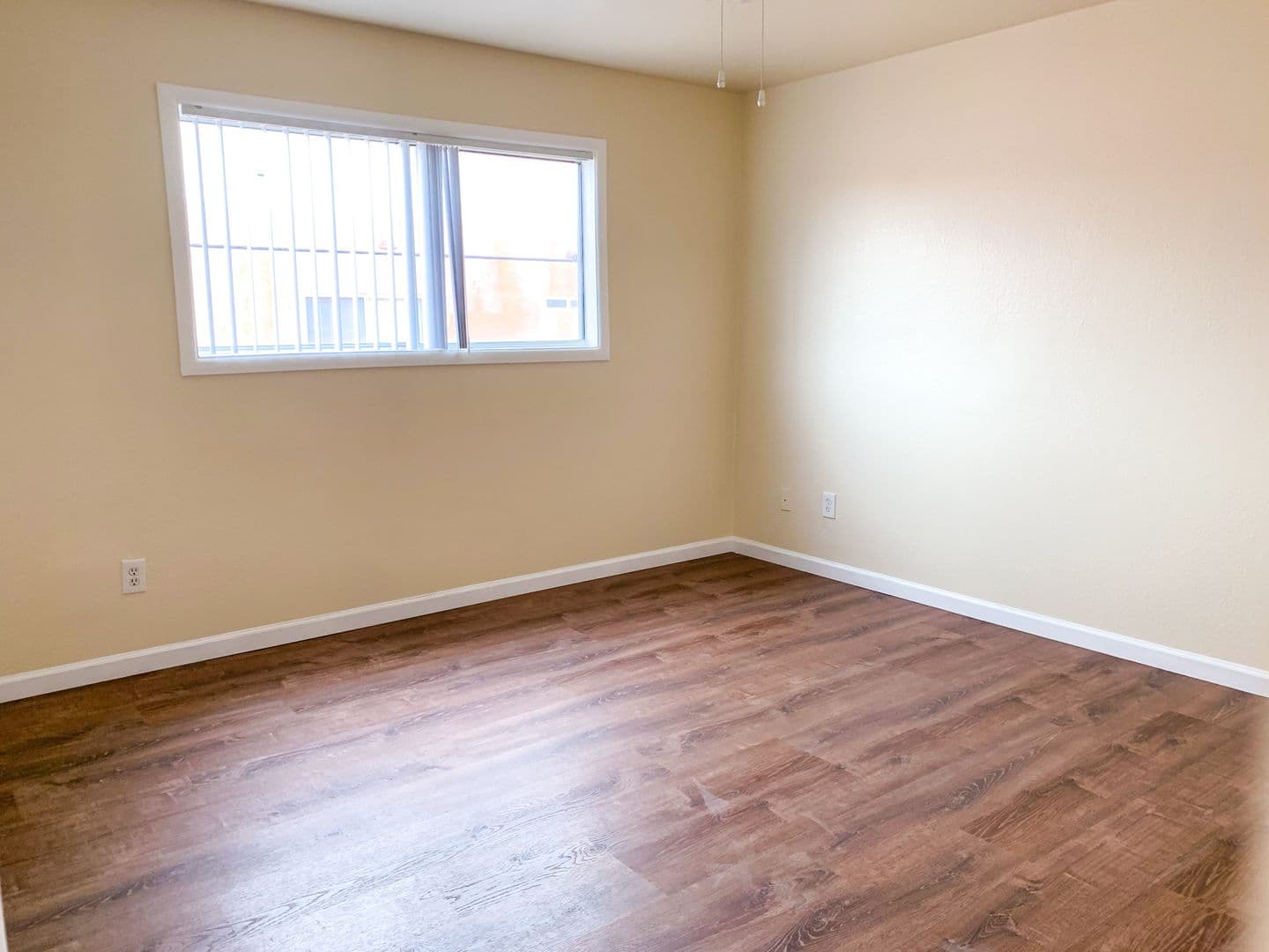 Albuquerque Apartment: 1015 Cardenas Dr. SE
