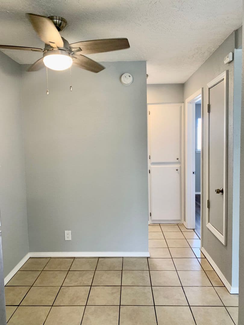 Albuquerque Apartment: 444 Florida St SE