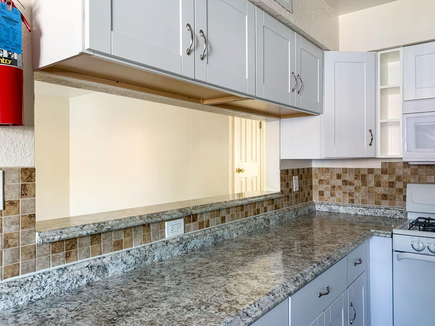 Albuquerque Apartment: 11122 Claremont & 11115 Cordova Ave NE