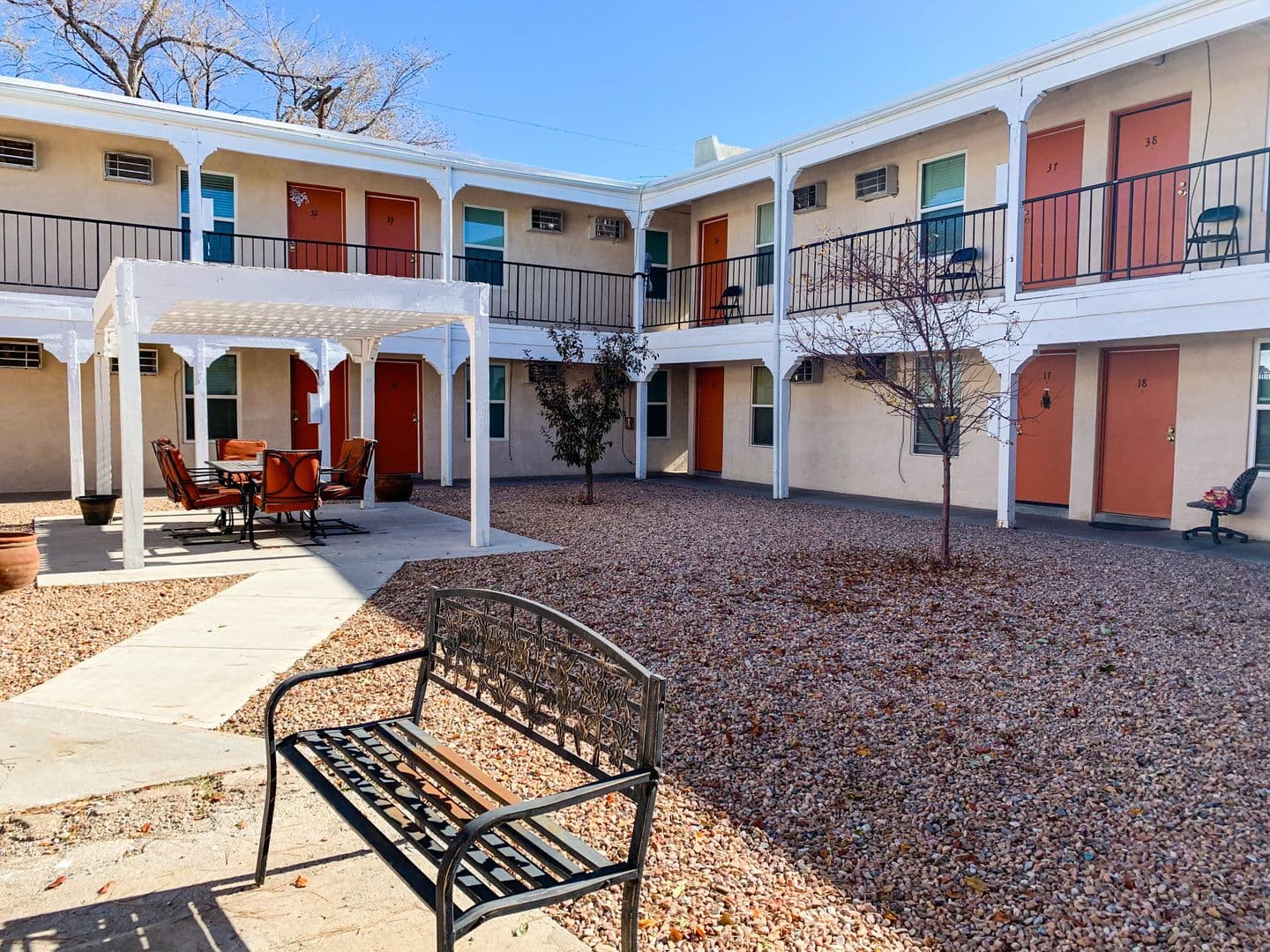 Albuquerque Apartment: 520 Ortiz Dr. SE