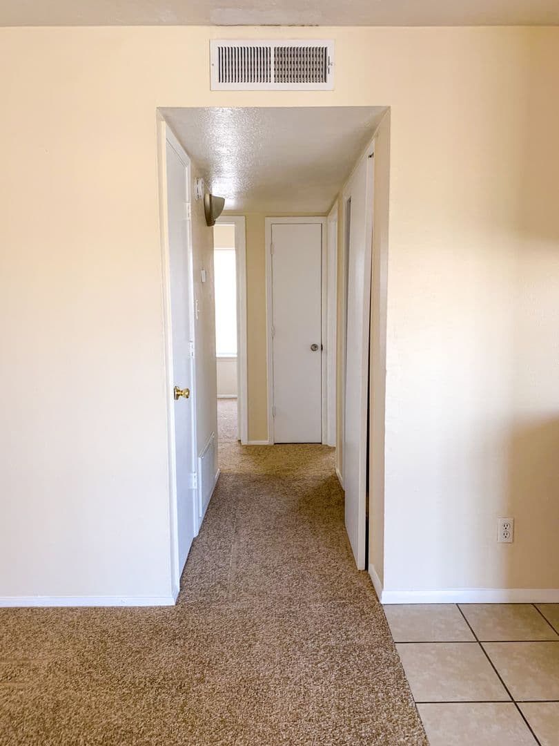 Albuquerque Apartment: 1801 Girard Blvd SE