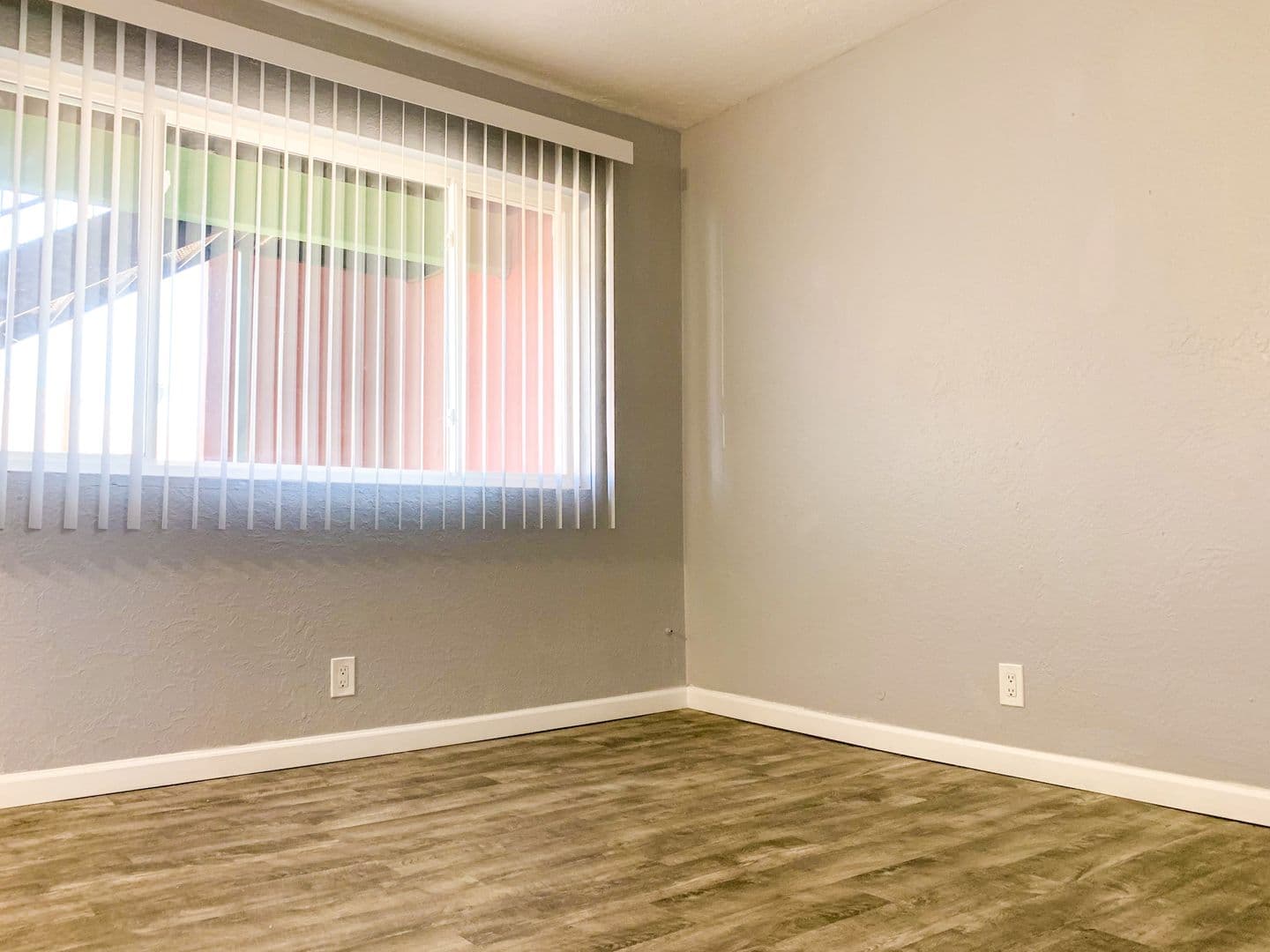Albuquerque Apartment: 11122 Claremont & 11115 Cordova Ave NE