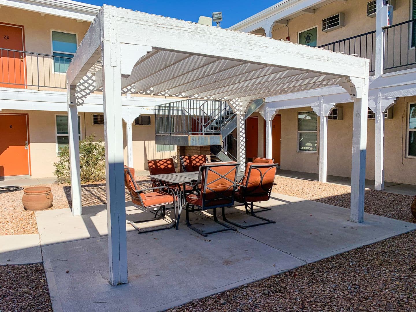 Albuquerque Apartment: 520 Ortiz Dr. SE
