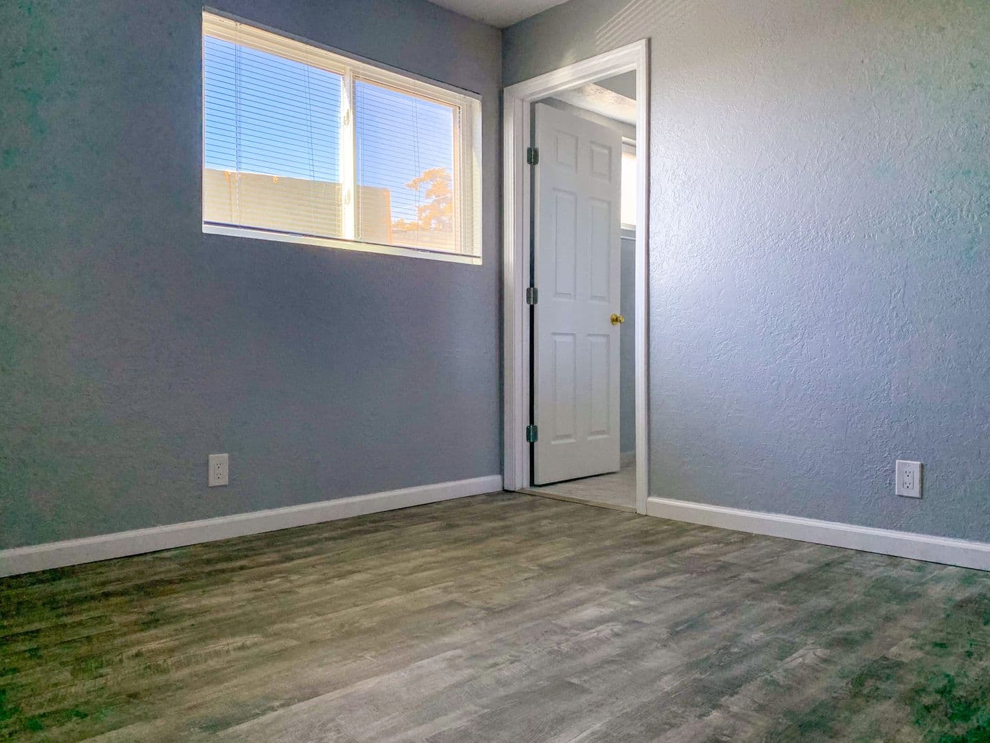 Albuquerque Apartment: 11122 Claremont & 11115 Cordova Ave NE