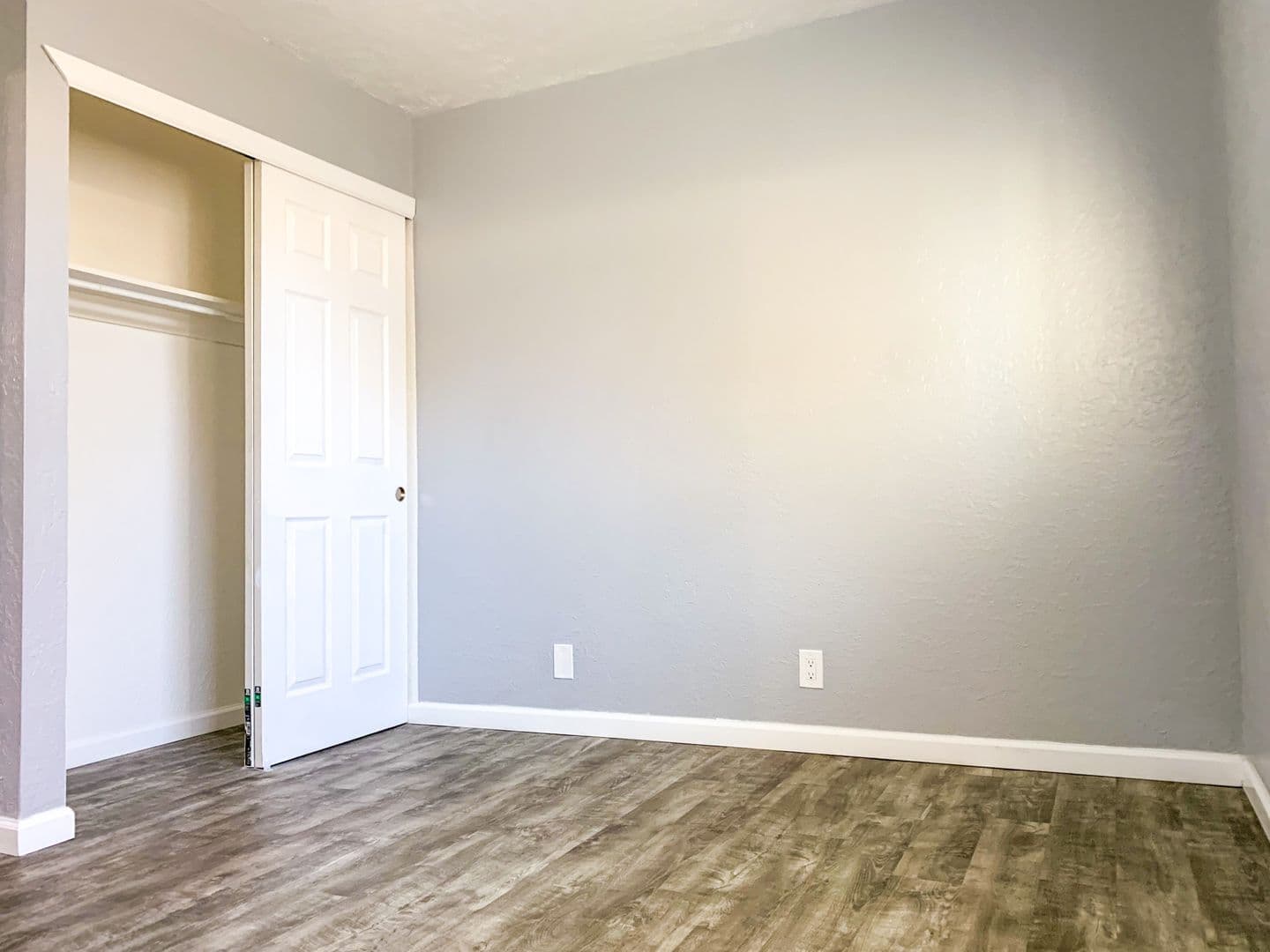 Albuquerque Apartment: 11122 Claremont & 11115 Cordova Ave NE
