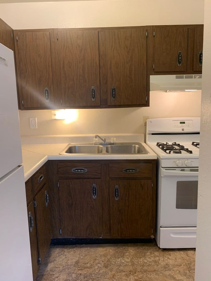 Albuquerque Apartment: 157 Mesilla St NE