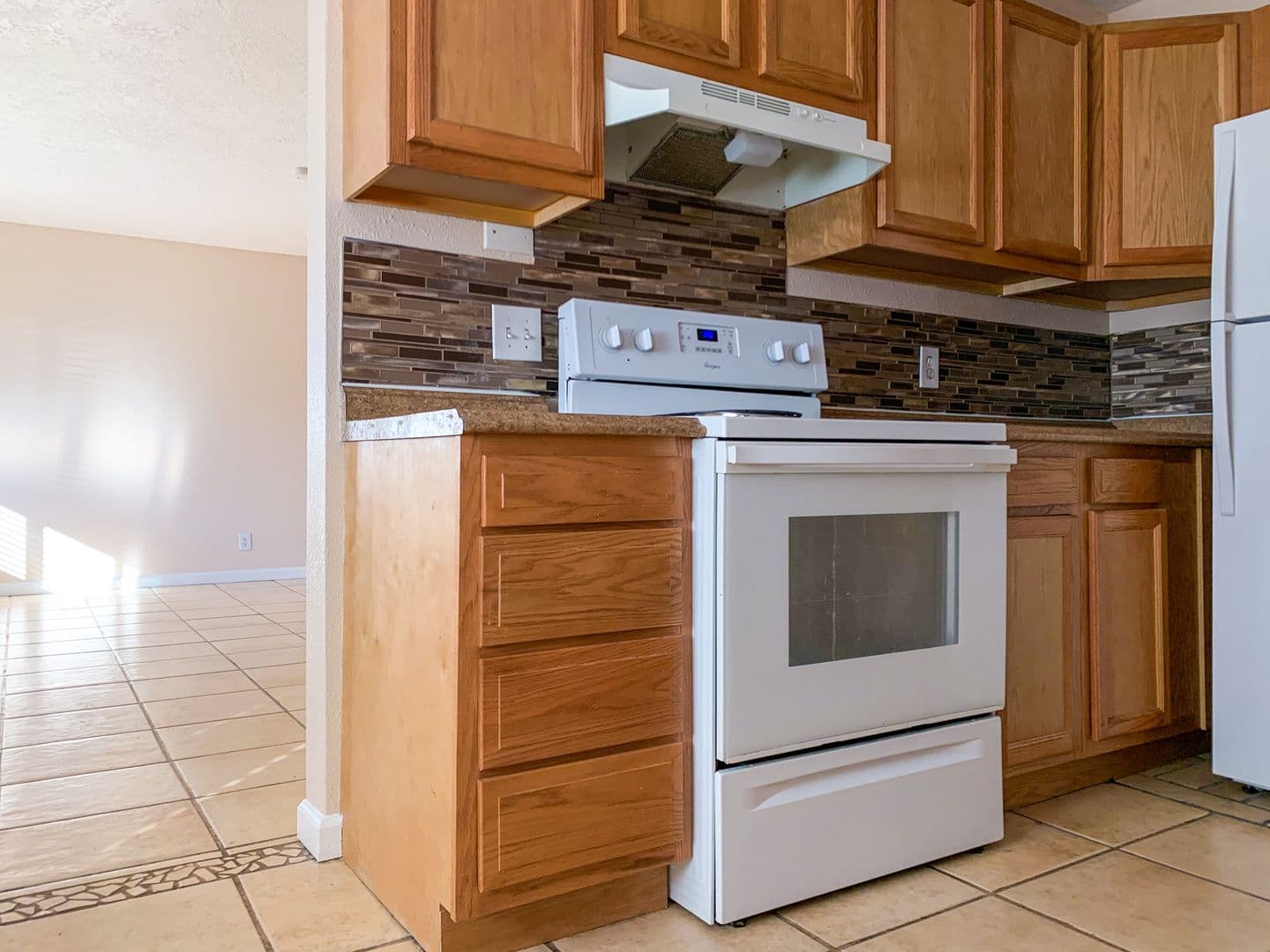 Albuquerque Apartment: 900 Valencia Dr. SE