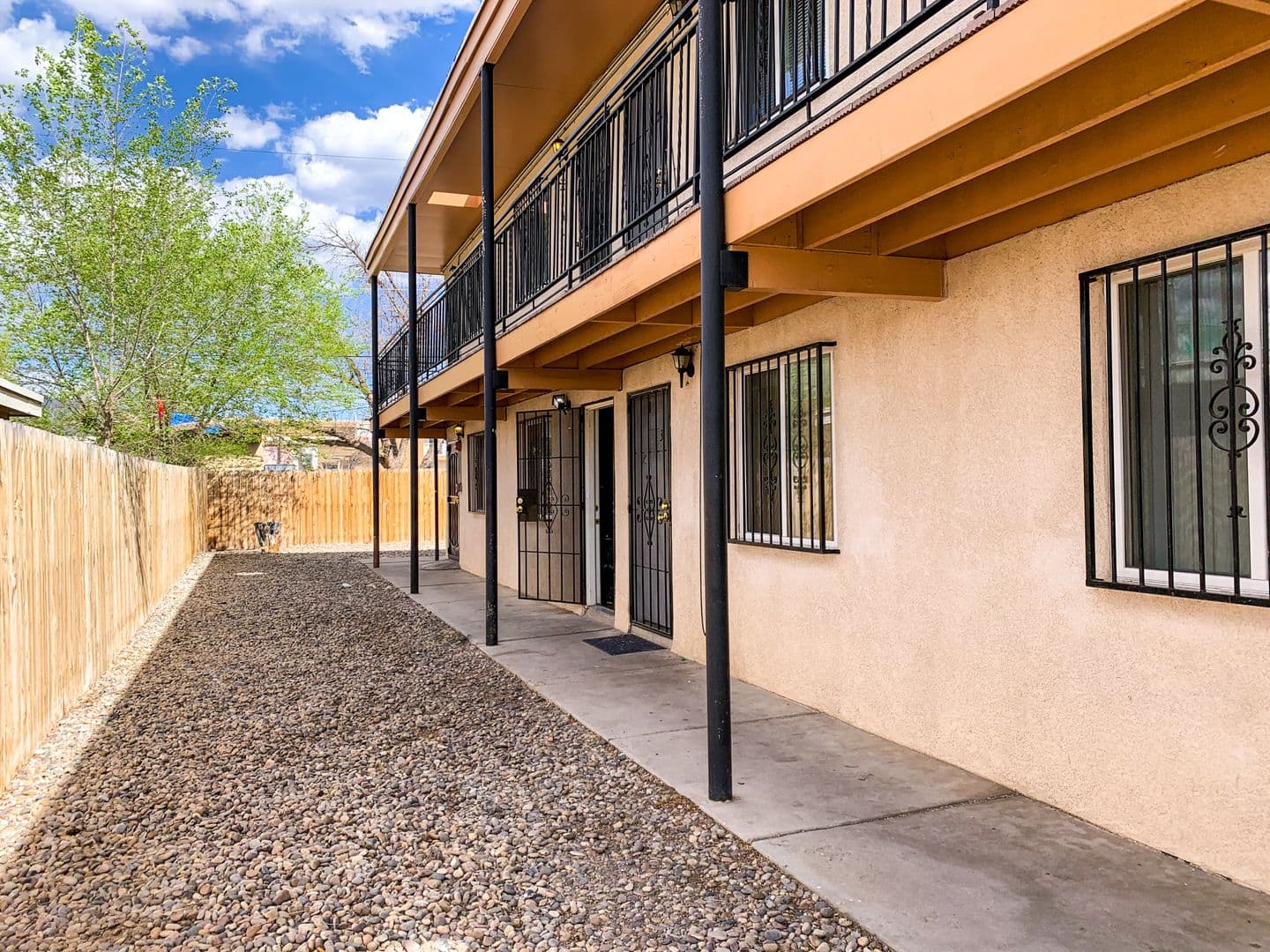 Albuquerque Apartment: 220-226 Charleston St. NE
