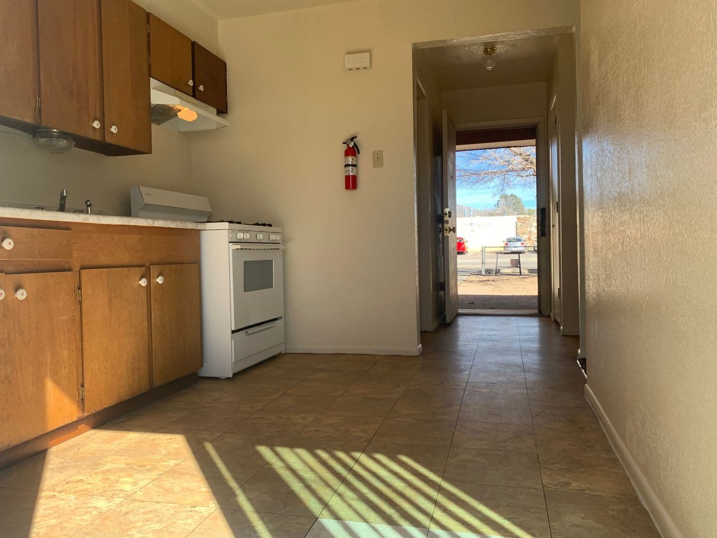 Albuquerque Apartment: 319 General Marshall St NE