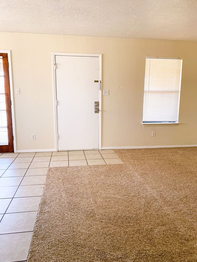 Albuquerque Apartment: 1801 Girard Blvd SE