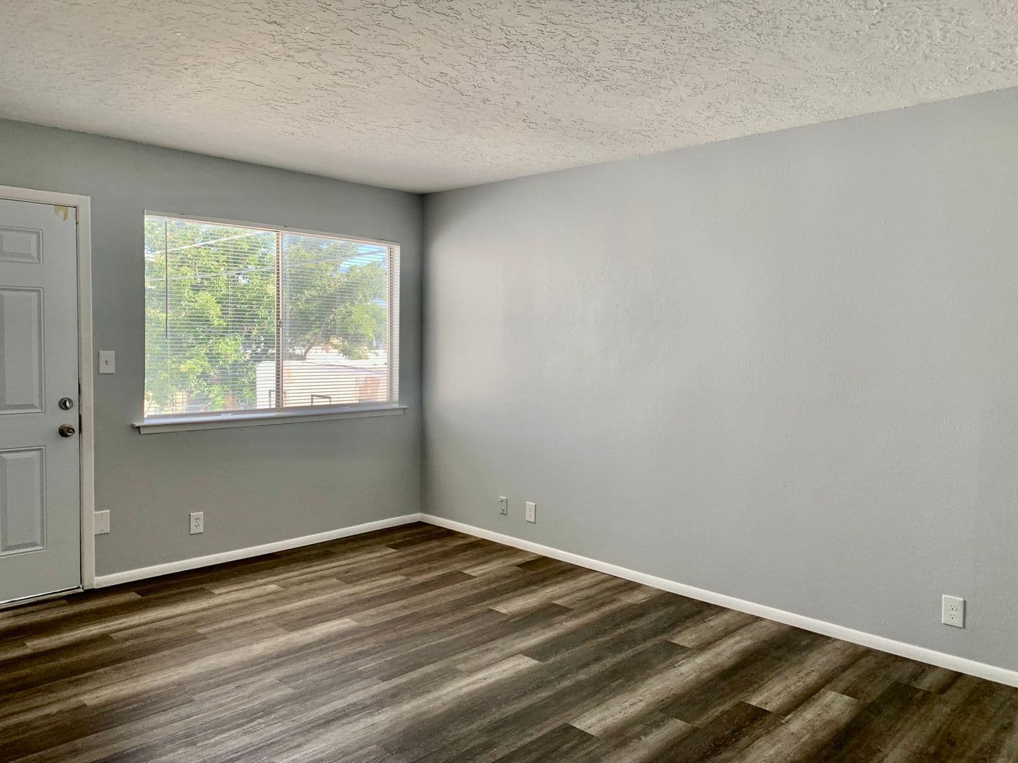 Albuquerque Apartment: 444 Florida St SE