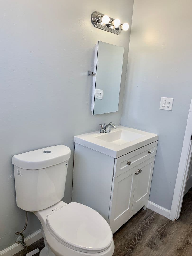 Albuquerque Apartment: 444 Florida St SE