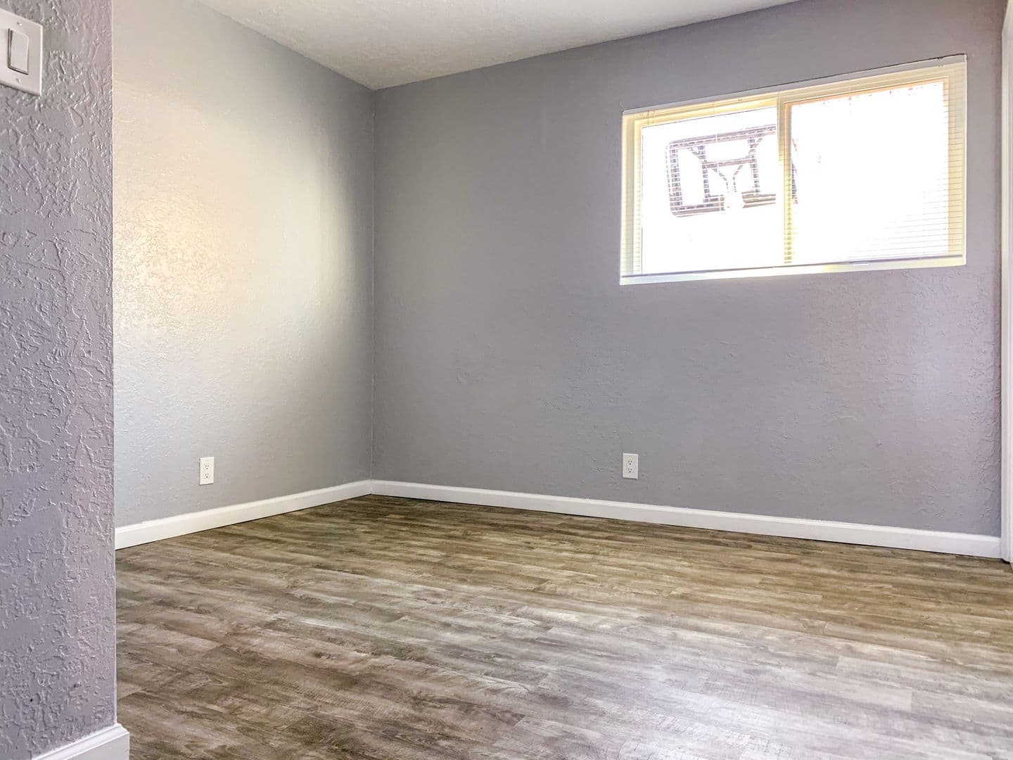 Albuquerque Apartment: 11122 Claremont & 11115 Cordova Ave NE