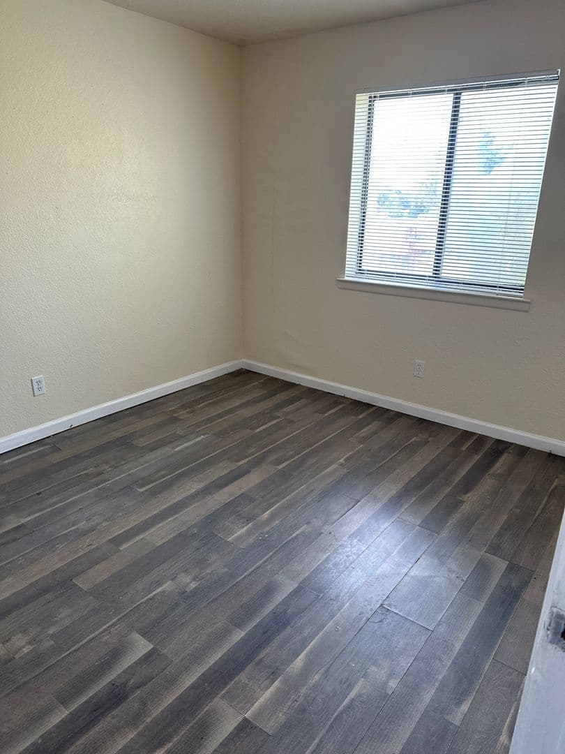 Albuquerque Apartment: 306 Texas St NE