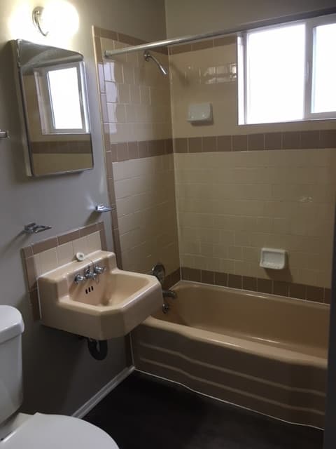 Albuquerque Apartment: 8810 Northeastern Blvd. NE