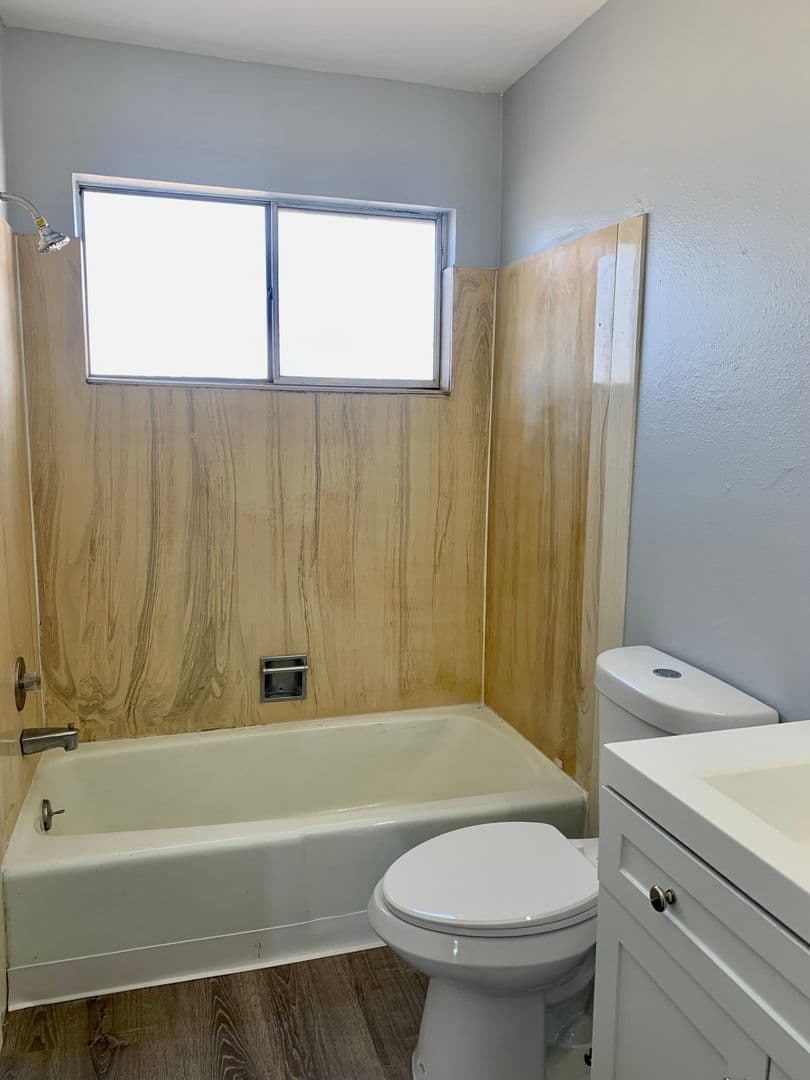 Albuquerque Apartment: 444 Florida St SE