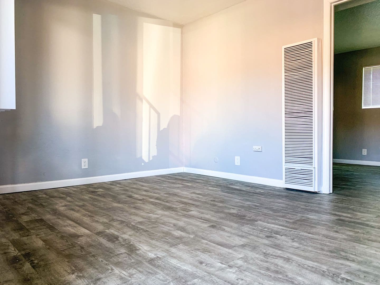 Albuquerque Apartment: 11122 Claremont & 11115 Cordova Ave NE
