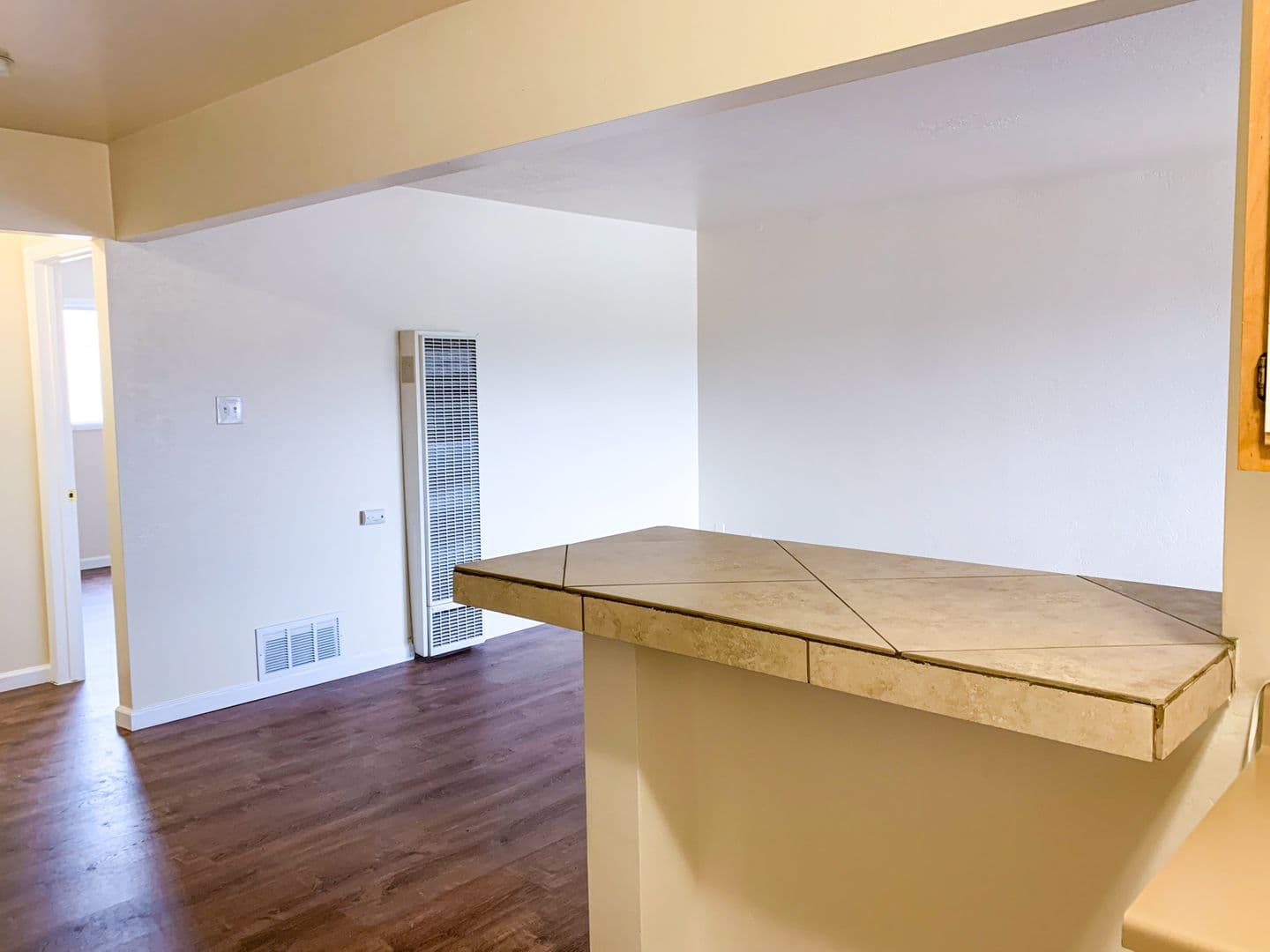 Albuquerque Apartment: 1015 Cardenas Dr. SE