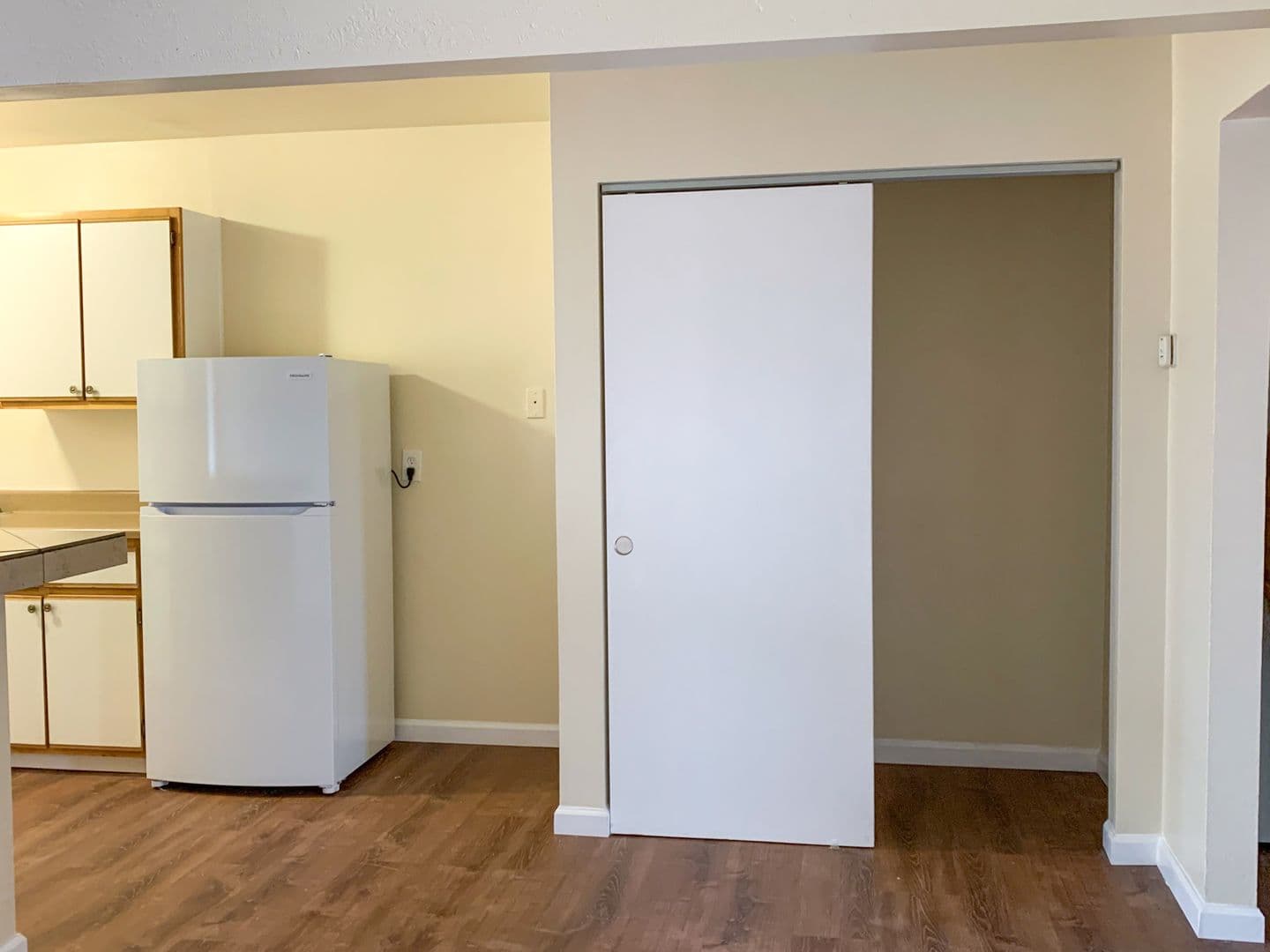 Albuquerque Apartment: 1015 Cardenas Dr. SE